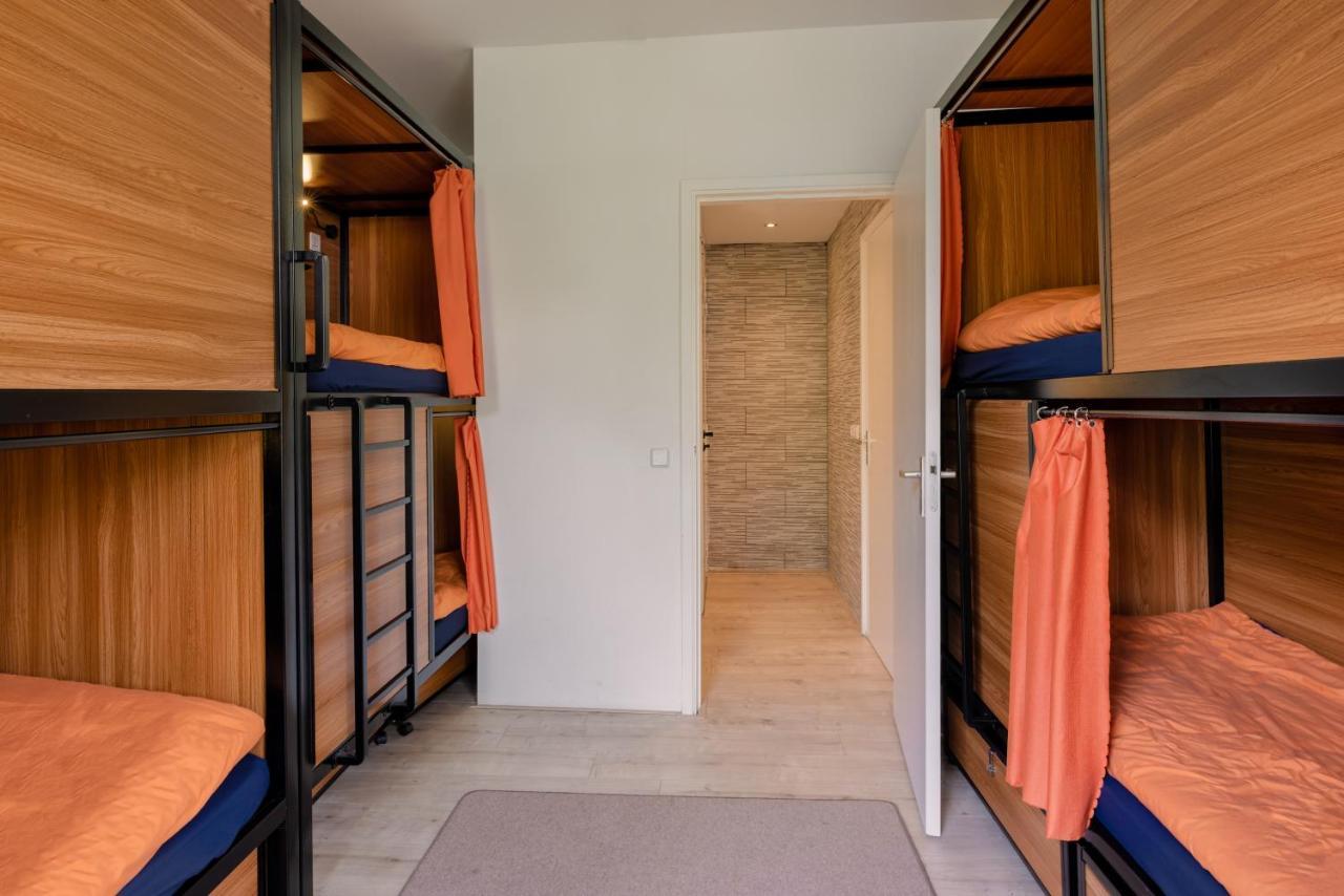 Recharge Hostel Роттердам Экстерьер фото