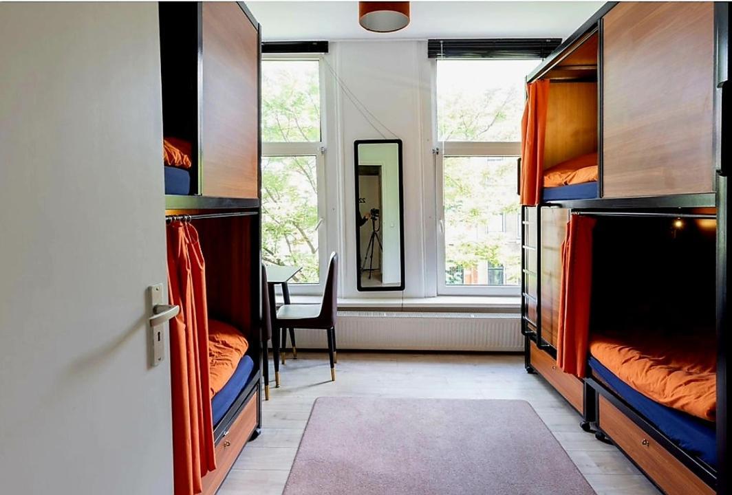 Recharge Hostel Роттердам Экстерьер фото